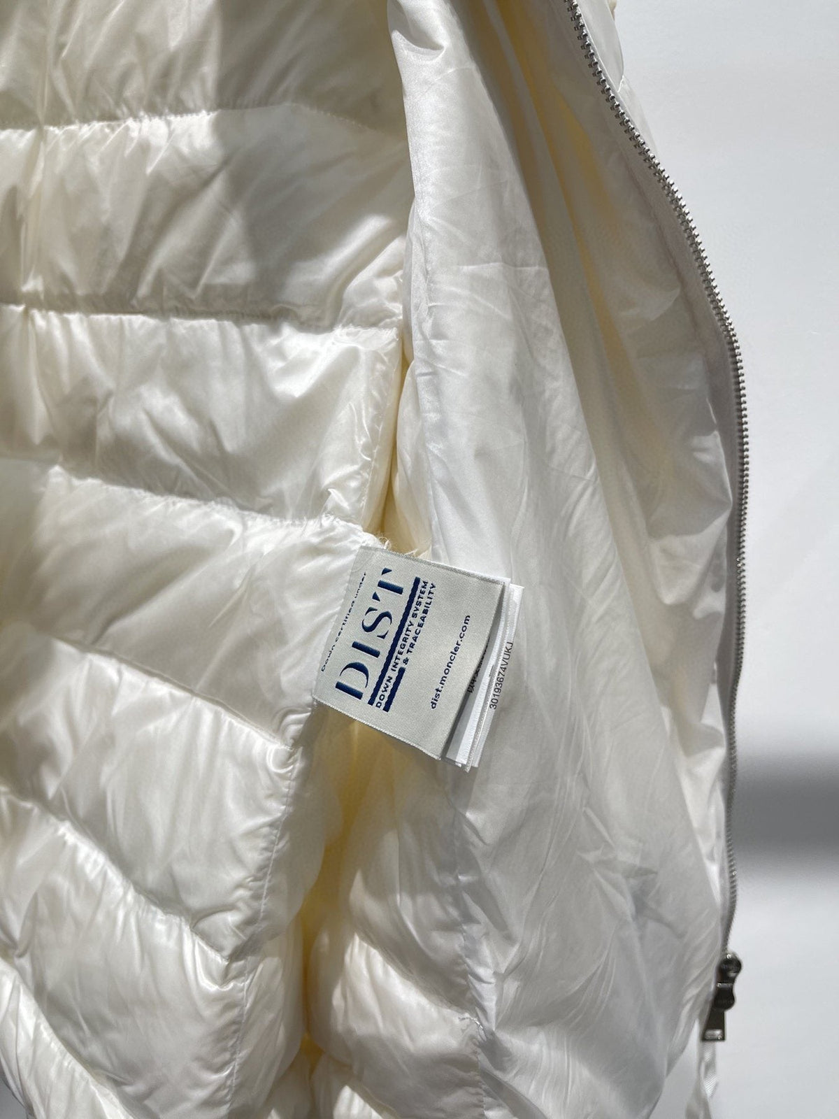 Moncler Quilted Knit-Sleeve Down Jacket