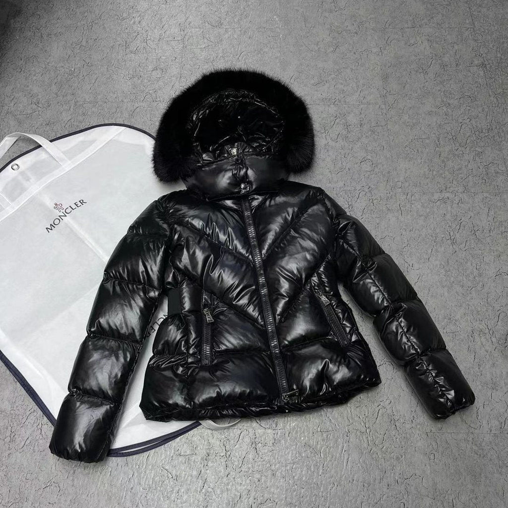 Moncler Celac Fur-Trim Hood Short Down Jacket