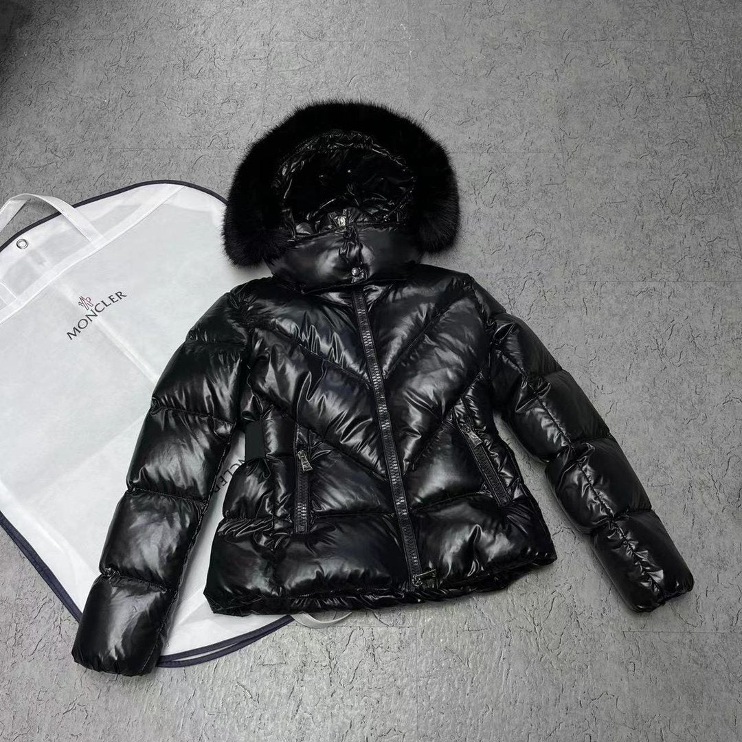 Moncler Celac Fur-Trim Hood Short Down Jacket