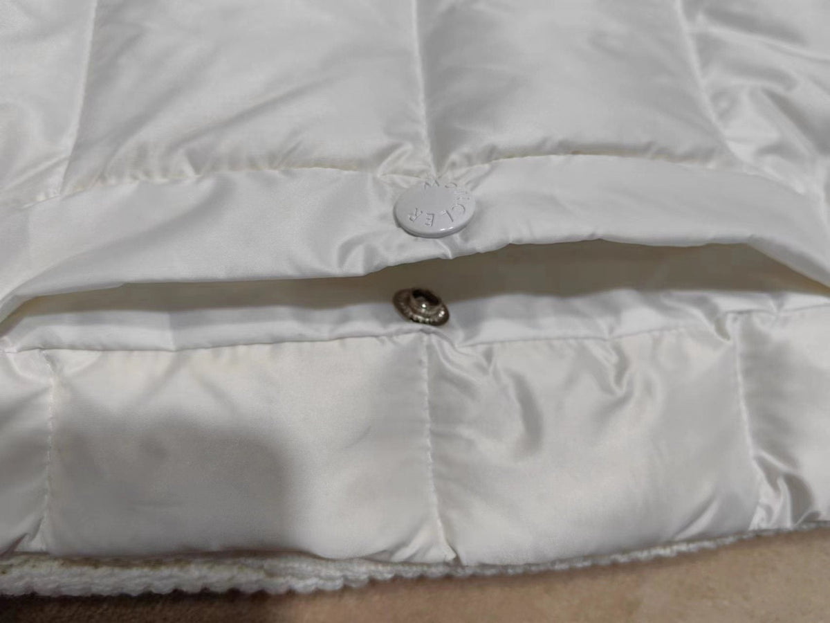Moncler Quilted Knit-Sleeve Down Jacket