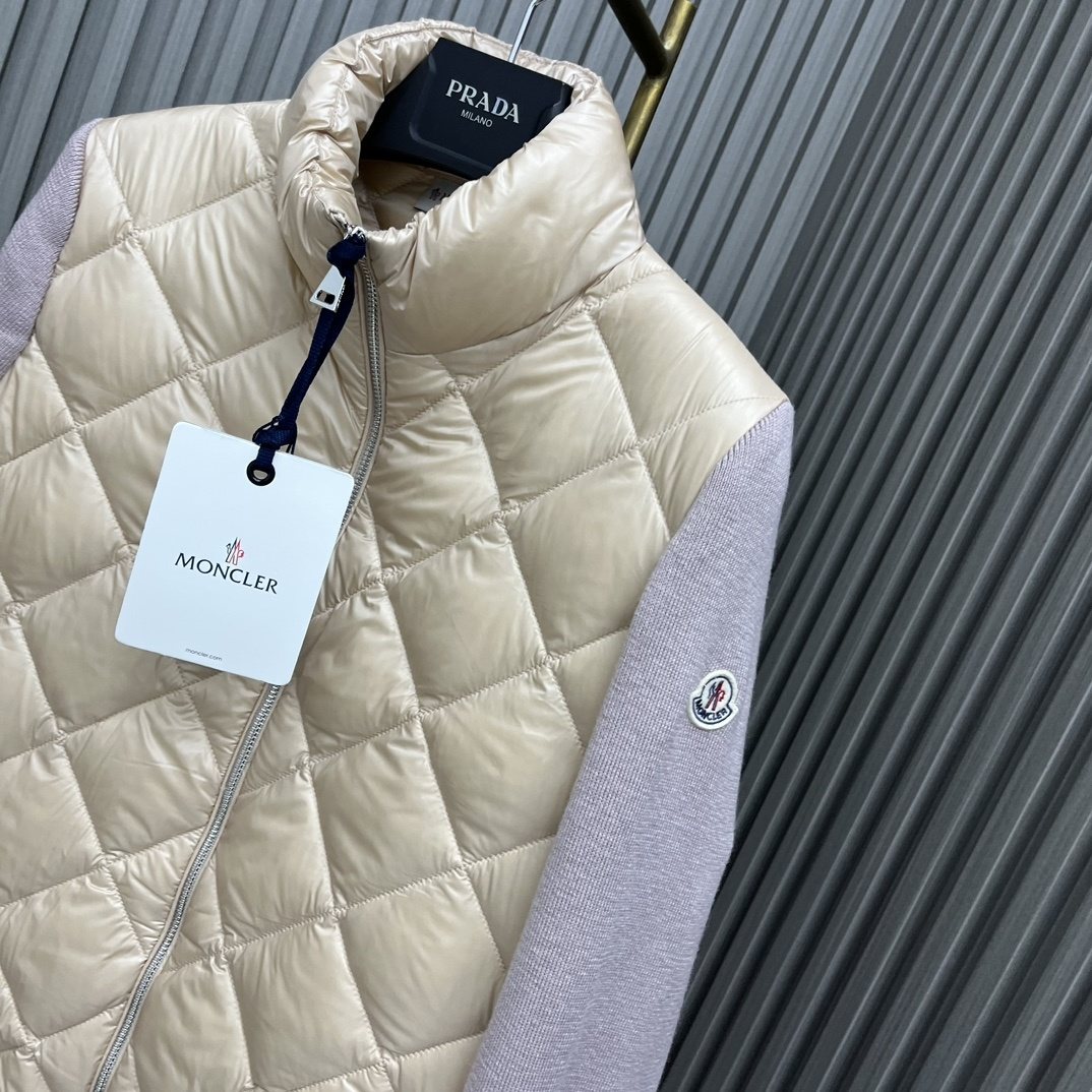 Moncler Diamond-Quilted Knit Sleeve Down Coat