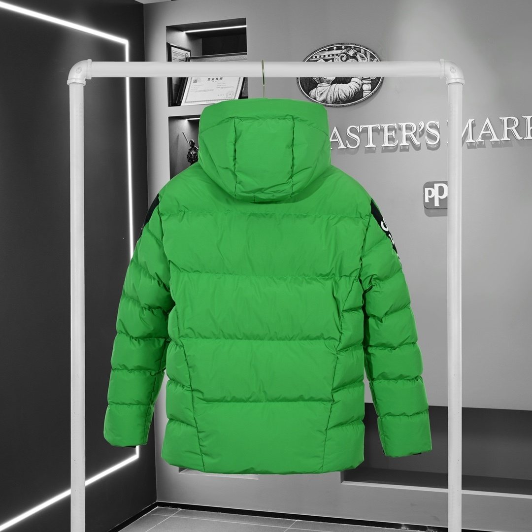 Moose Knuckles Hooded Puffer Jacket