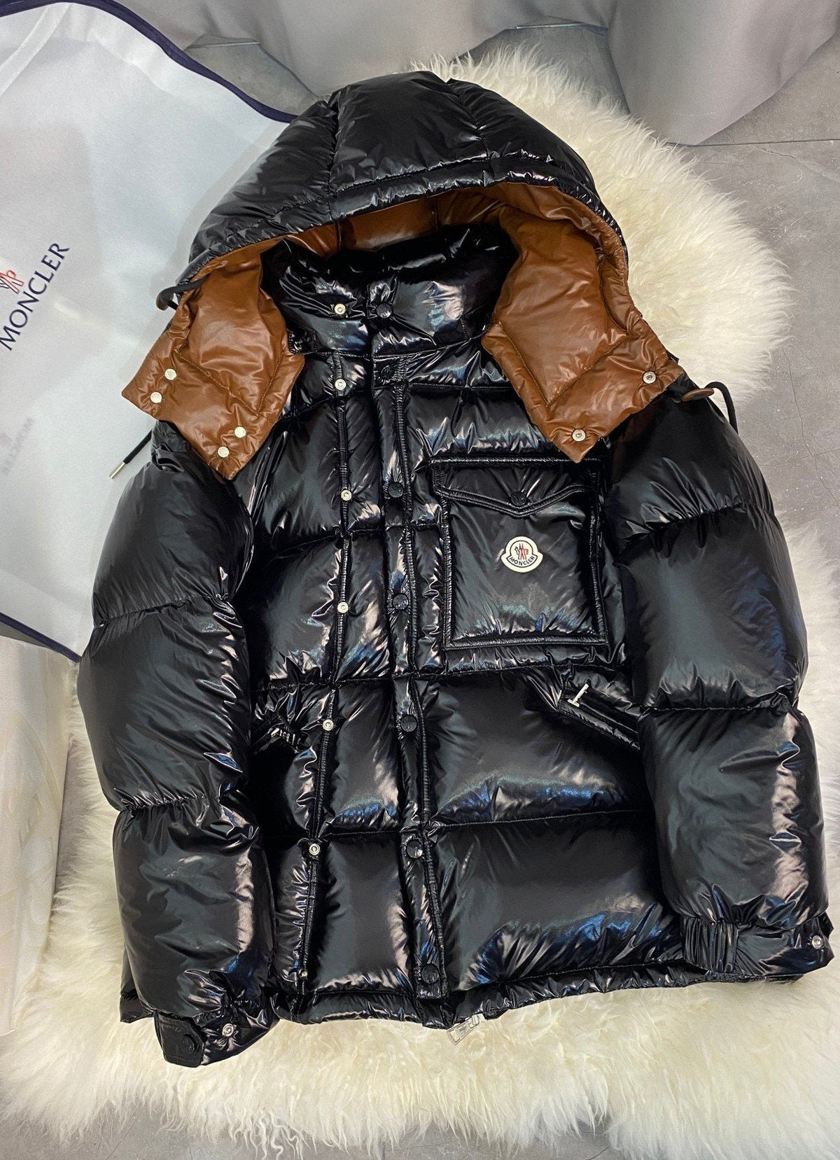 Moncler Glossy Convertible Puffer Coat