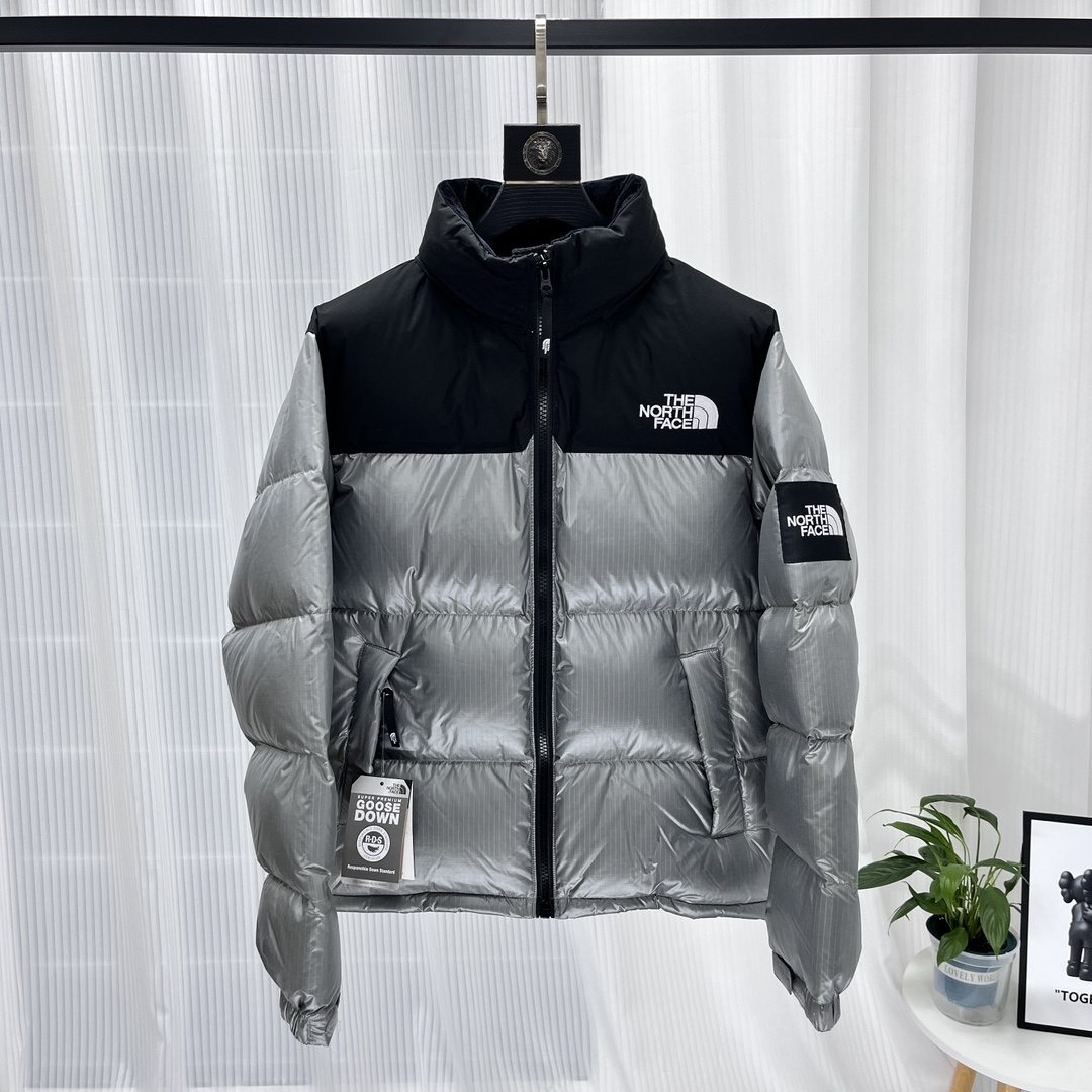 The North Face Color-Block Quilted Puffer Jacket