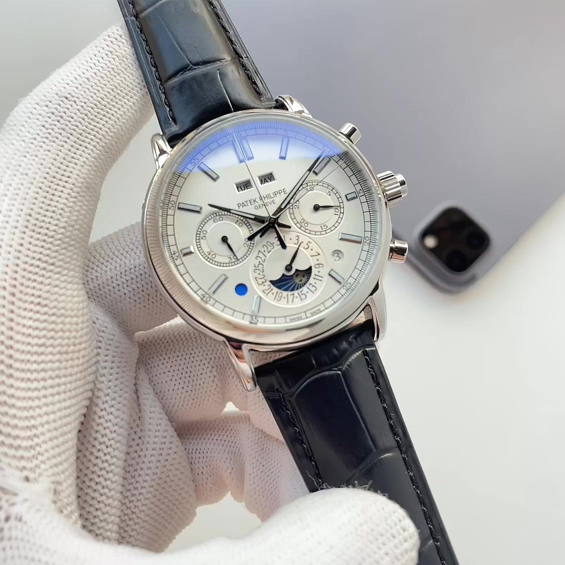 PATEK PHILIPPE GENEVE Cream Dial Navy Strap Watch
