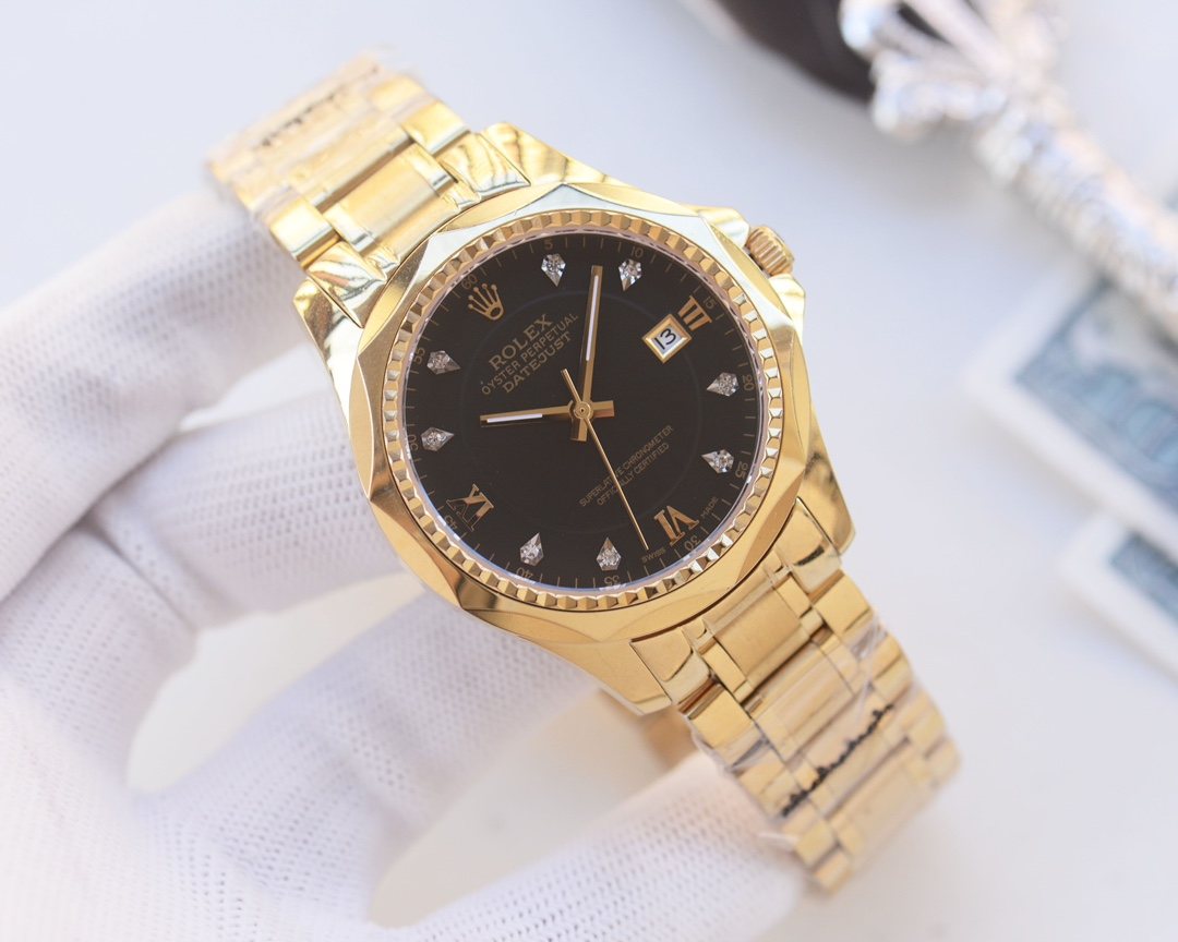 Rolex Gold Black Dial Bracelet Watch
