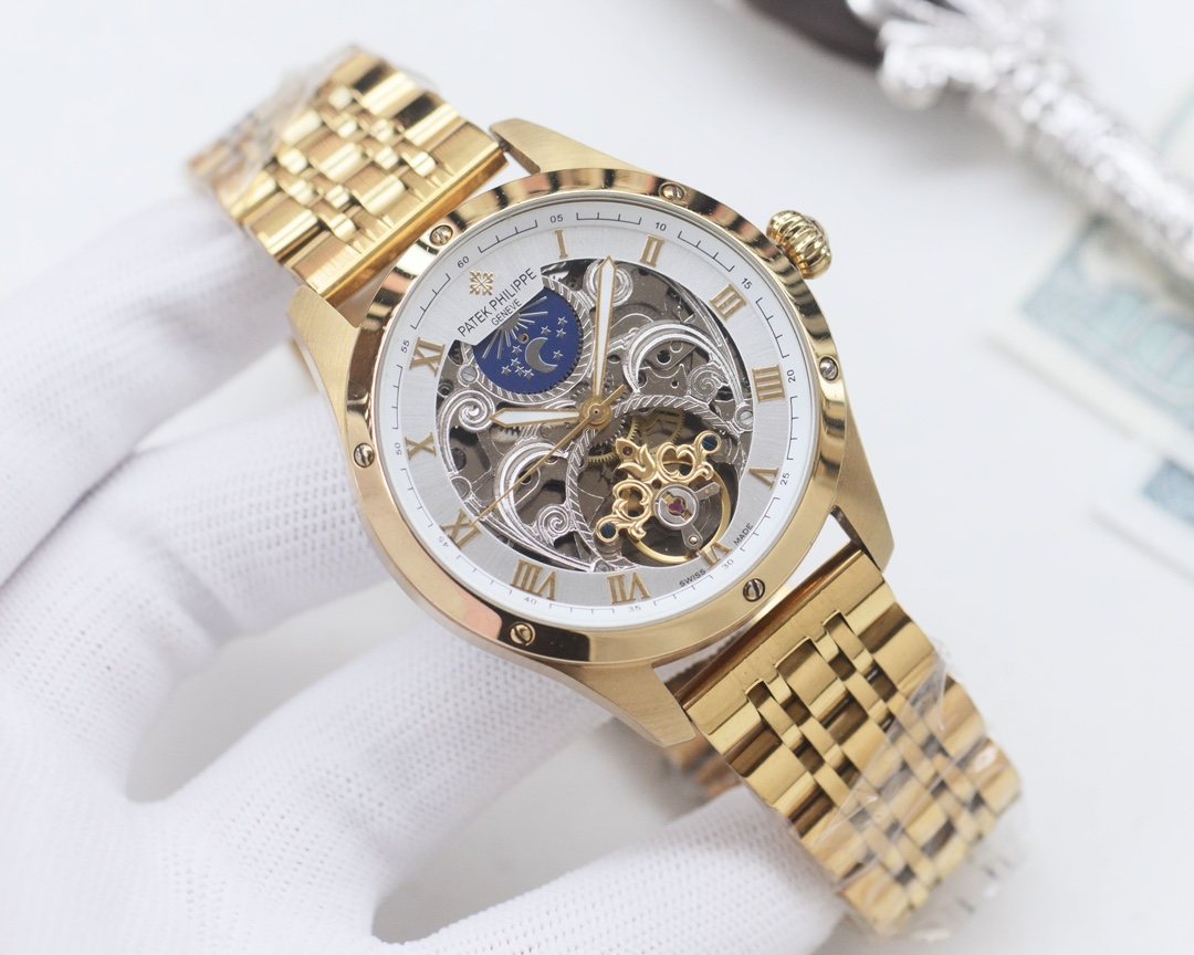 Patek Philippe Gold White Bracelet Watch