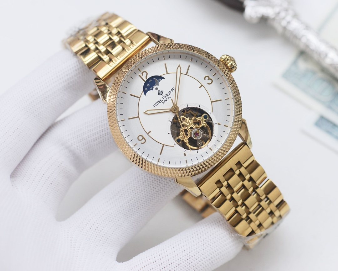 Patek Philippe Gold White Dial Bracelet Watch