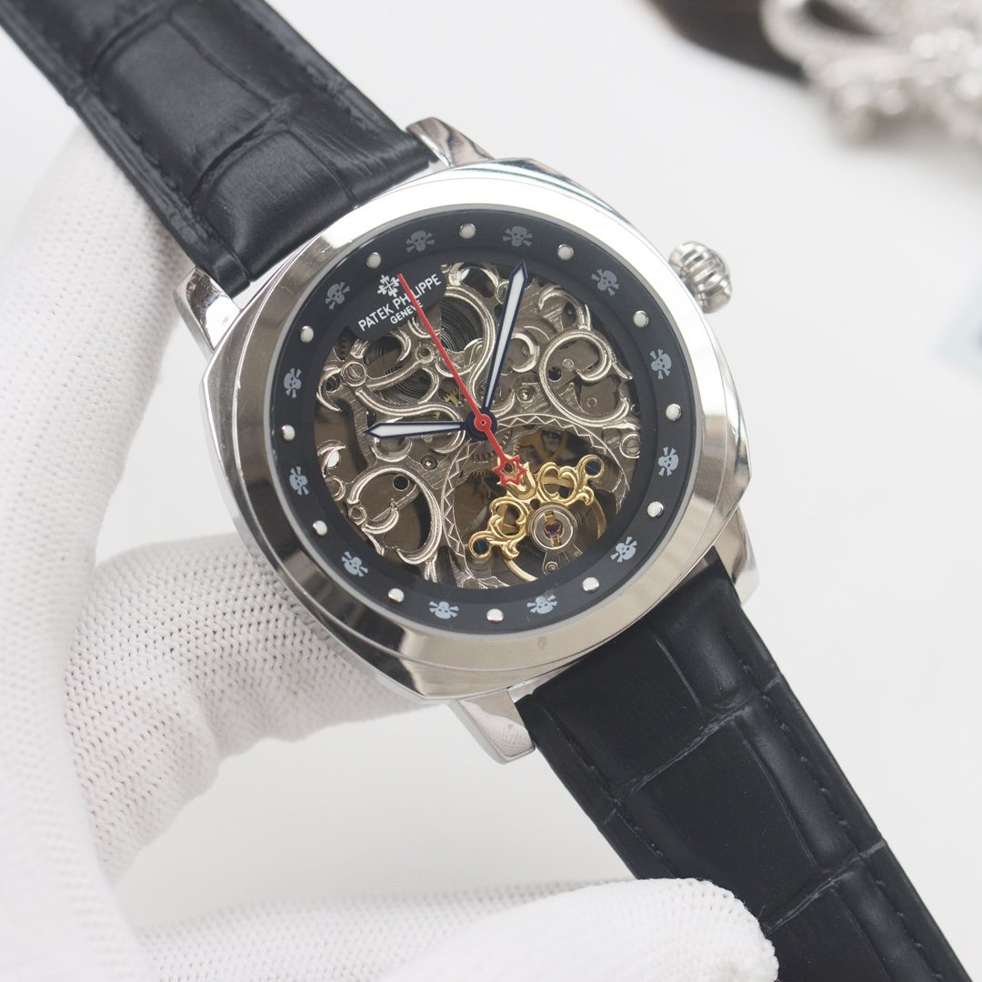 PATEK PHILIPPE Black Dial Strap Watch